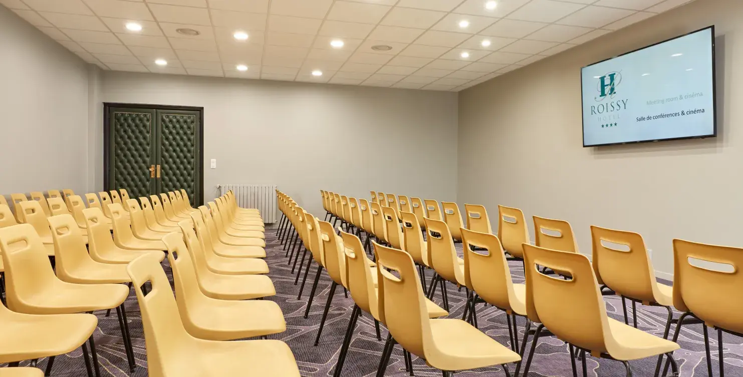  Hotel Roissy Lourdes Sala de Conferências Insonorizada Hotel Roissy Lourdes 4 estrelas perto da Gruta