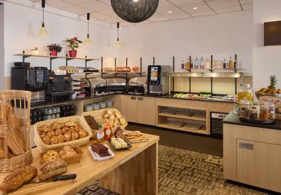  Hotel Roissy Lourdes Buffet petit déjeuner
