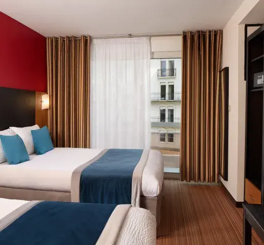  Hotel Roissy Lourdes Hotel 4 estrelas perto da Gruta de Lourdes – Quarto familiar Conforto