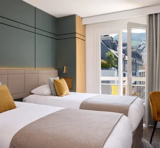  Hotel Roissy Lourdes 2 Camere Premium Comunicanti  hotel 4 stelle vicino de la grotta di Lourdes Francia