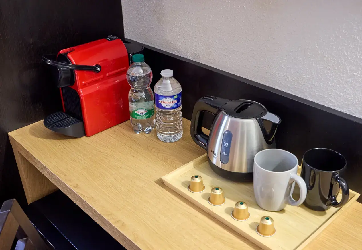  Hotel Roissy Lourdes Hotel Roissy Lourdes perto da Gruta – 2 quartos duplos comunicantes Conforto 4 estrelas