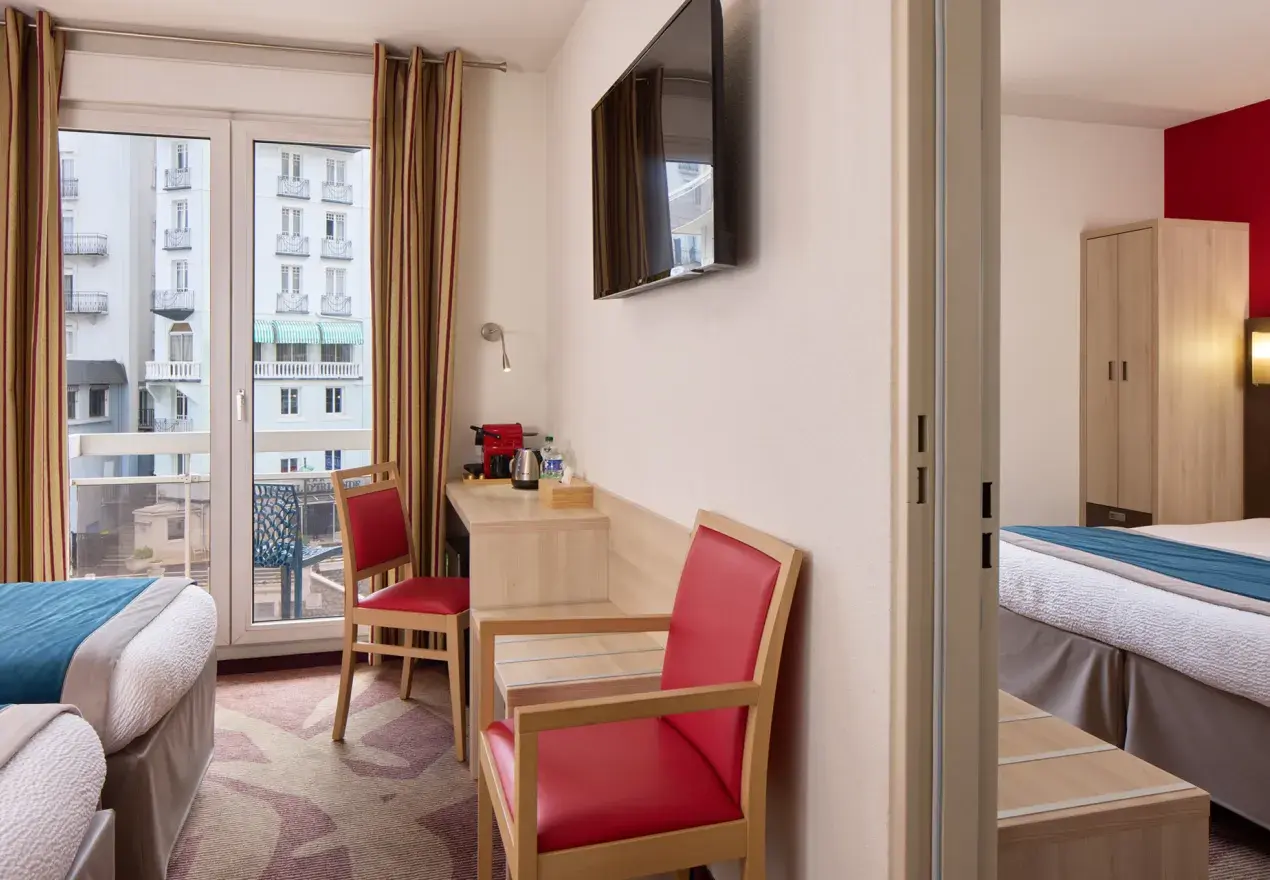  Hotel Roissy Lourdes Hotel 4 estrelas perto da Gruta de Lourdes – 2 quartos duplos Deluxe comunicantes
