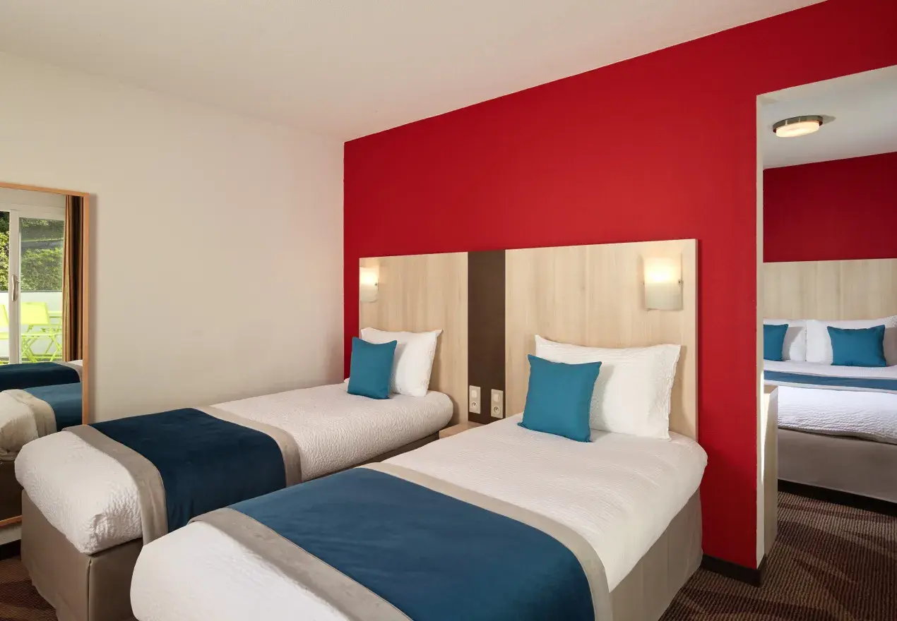  Hotel Roissy Lourdes Hotel Roissy Lourdes 4 estrelas – Quarto quádruplo Conforto perto da Gruta