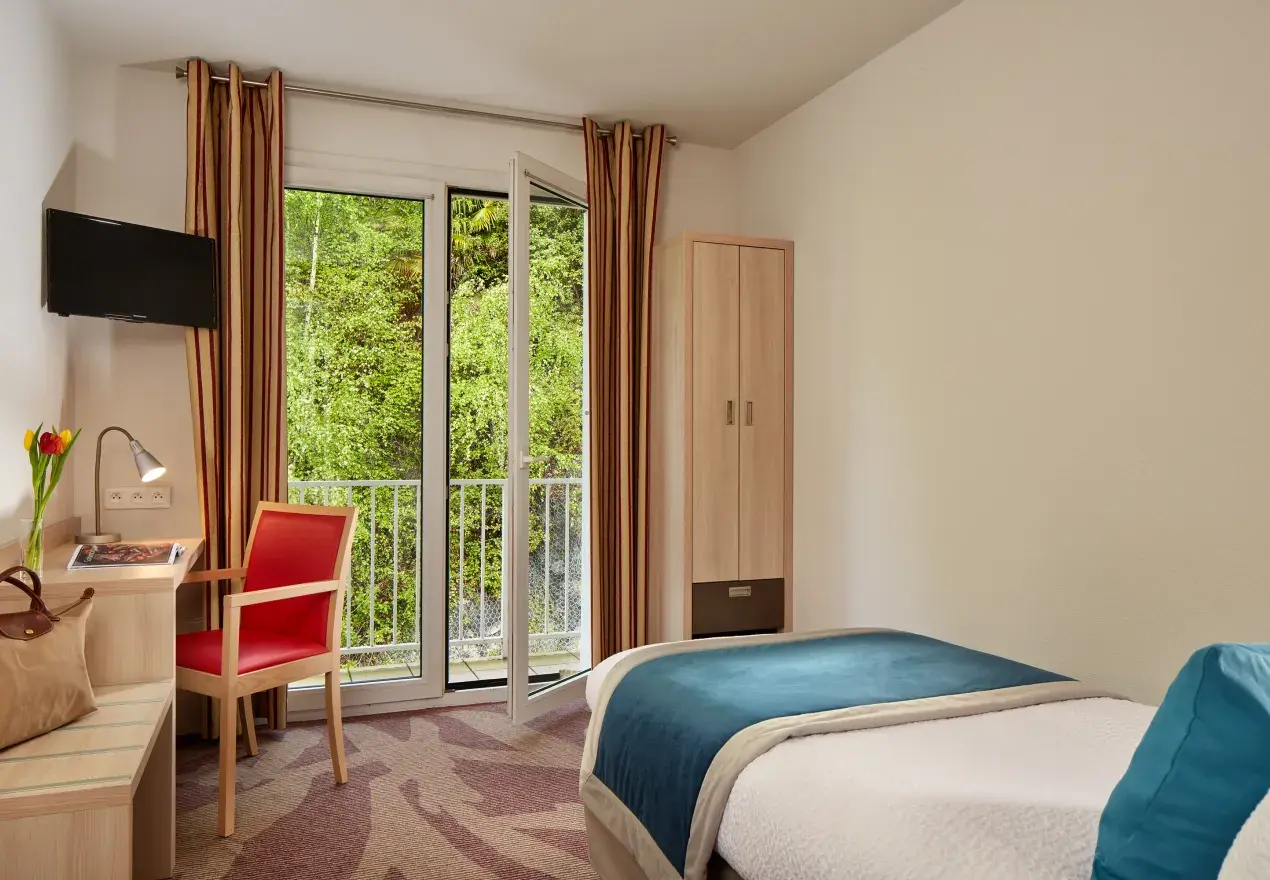  Hotel Roissy Lourdes Hotel Roissy Lourdes 4 estrelas – Quarto individual Conforto perto da Gruta