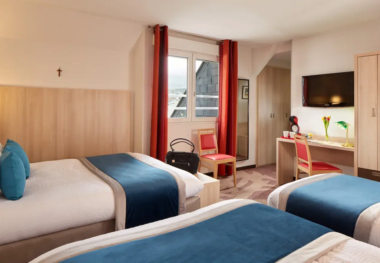  Hotel Roissy Lourdes Hotel Roissy Lourdes perto da Gruta 4 estrelas – Quarto familiar Conforto