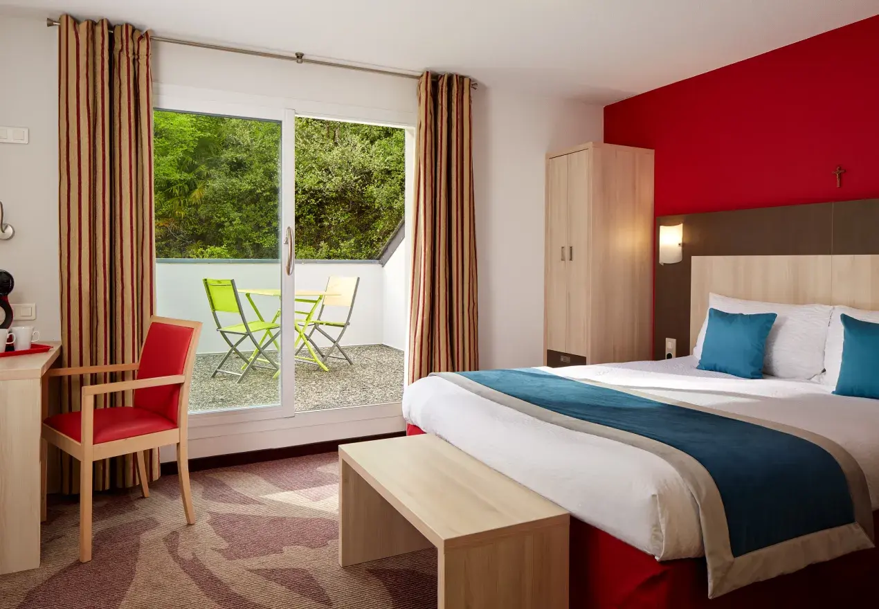  Hotel Roissy Lourdes hotel-roissy-lourdes-4-star-comfort superior room-near-Grotto