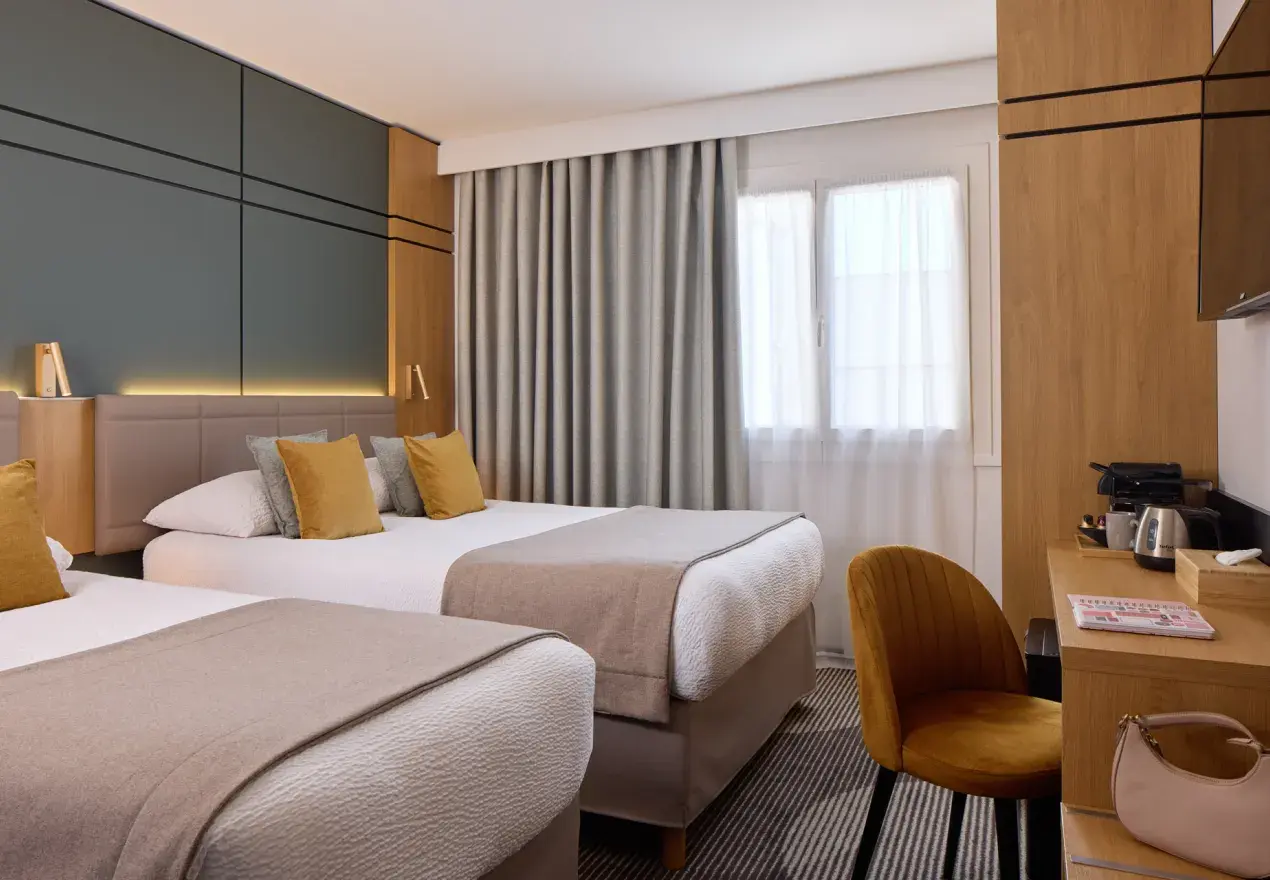 Hotel Roissy Lourdes hotel-roissy-lourdes-4-star-premium-connecting-room-renovated-near-sanctuaries