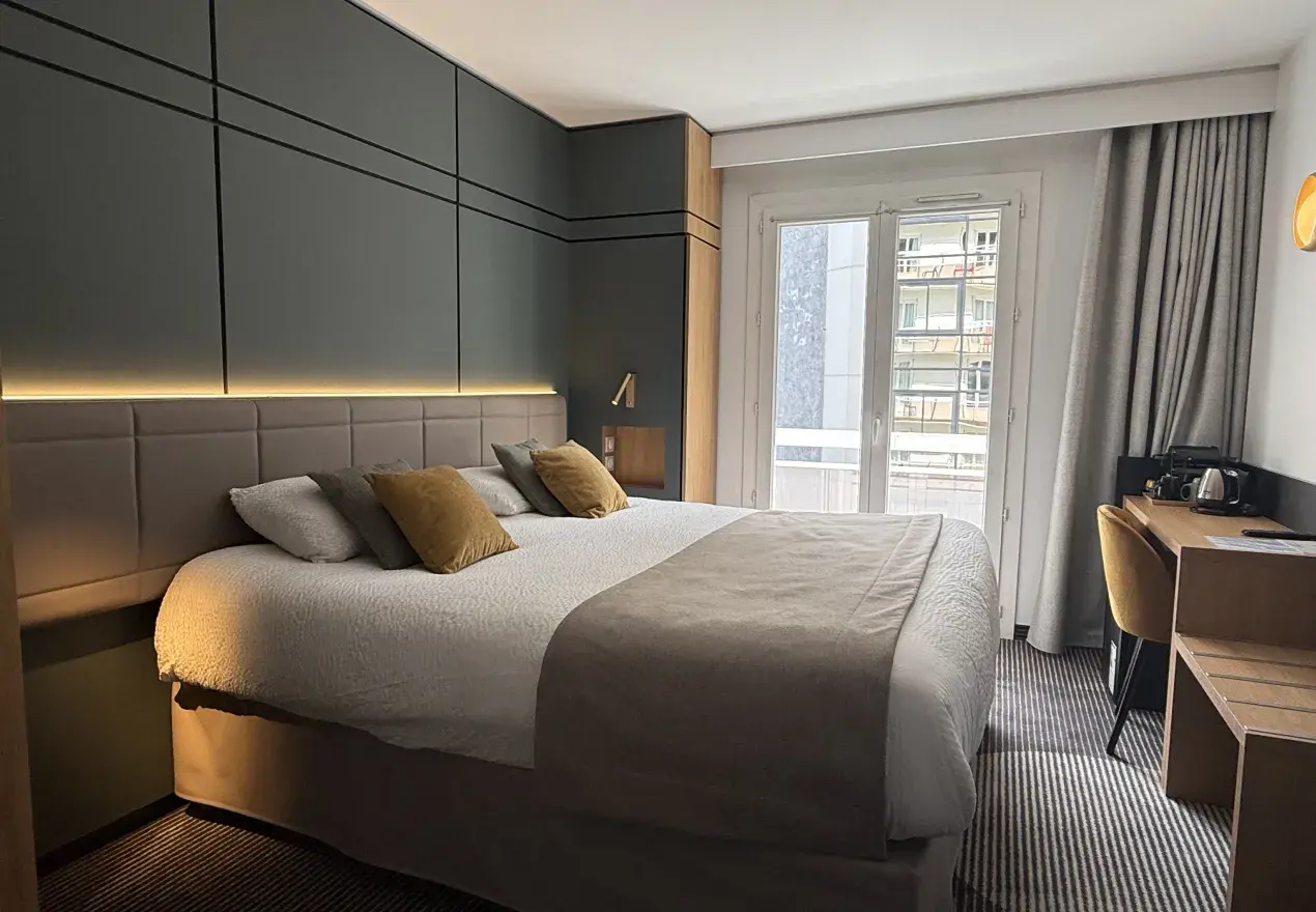  Hotel Roissy Lourdes 