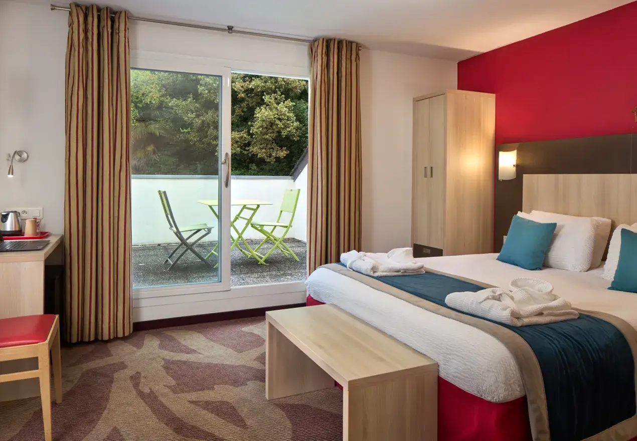  Hotel Roissy Lourdes chambres tout confort à l'ntrée de la grotte de Lourdes