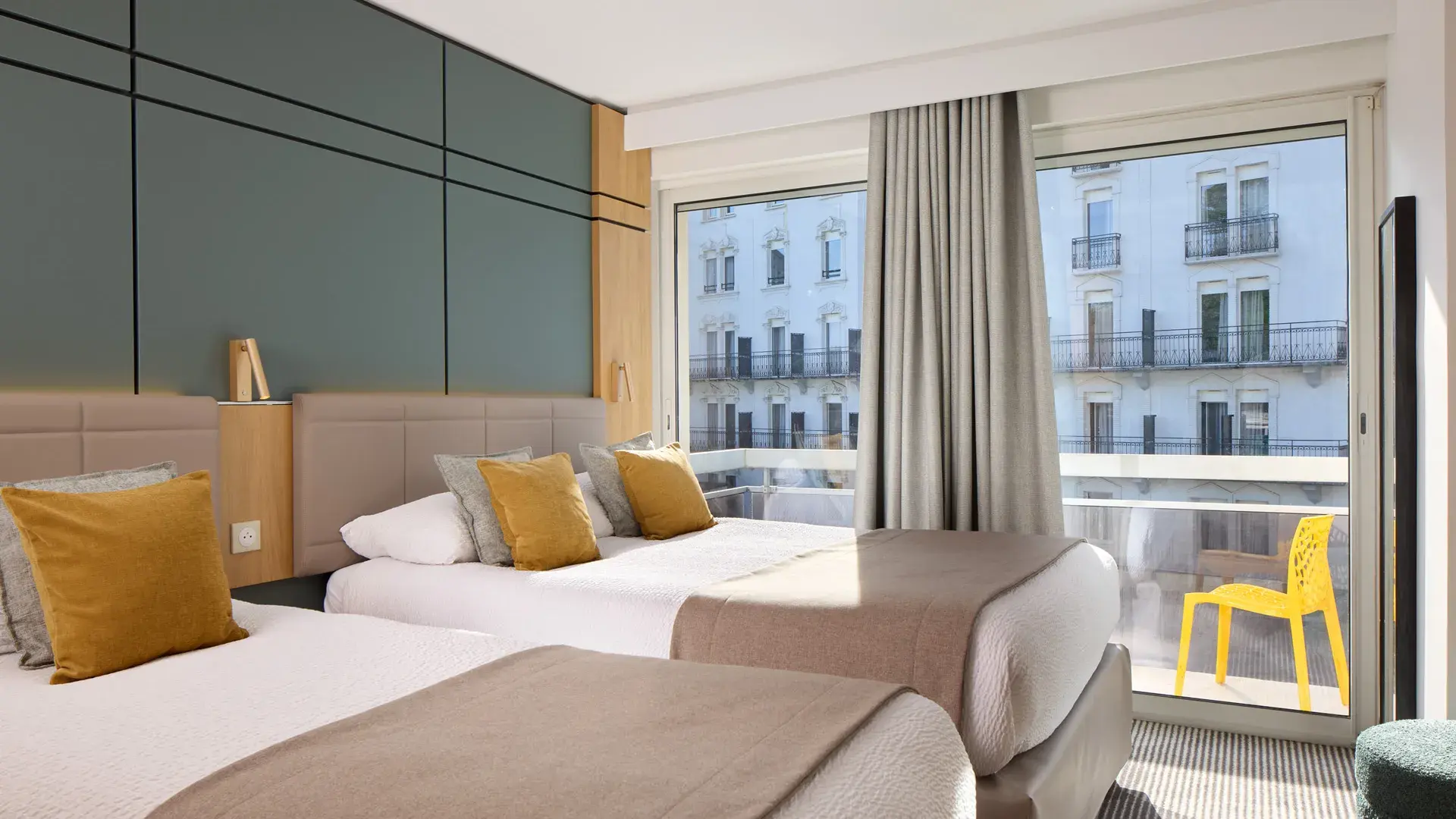 Hotel Roissy Lourdes 